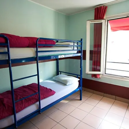 Internationale Des Jeunes Hostel Paris