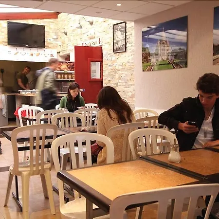 Internationale Des Jeunes * Paris