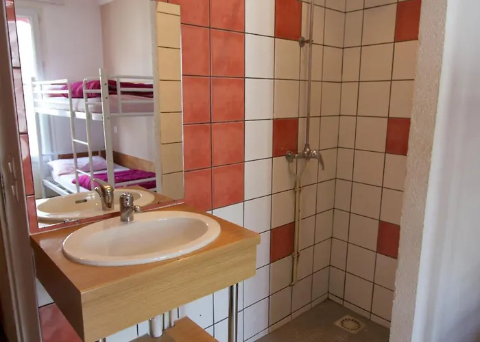 Internationale Des Jeunes *