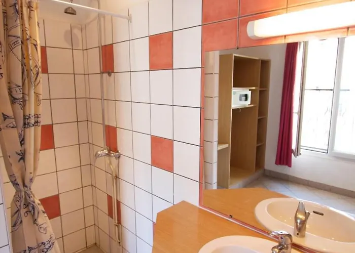 Internationale Des Jeunes Ostello