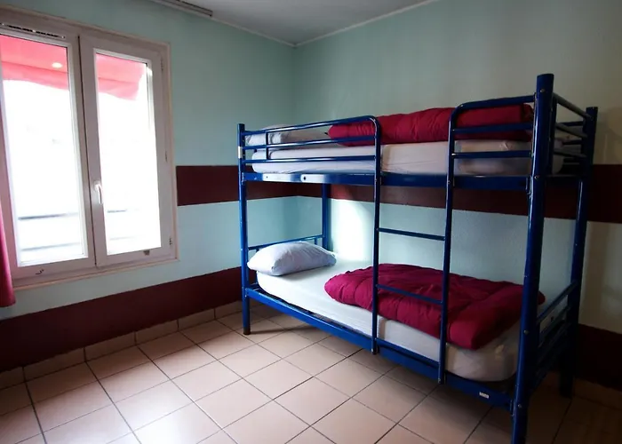 Ostello Internationale Des Jeunes *